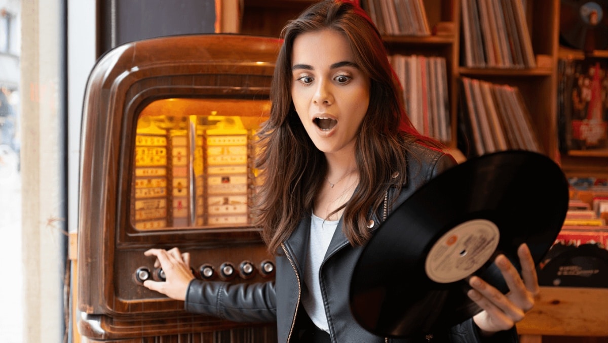 5 Songs From the 1990s That Are So Good, You Never Even Realized They Were Covers