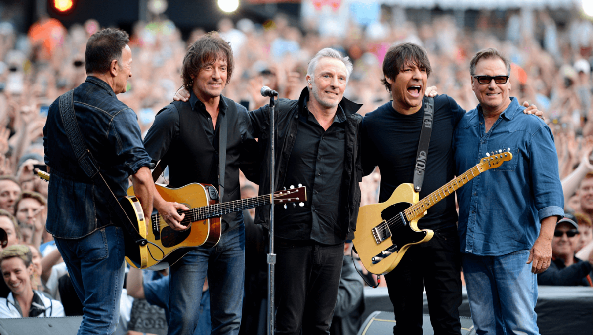 Springsteen, Bragg, and More Show Support for Minneapolis: Morello and Rise Against Holding ‘A Concert of Solidarity’