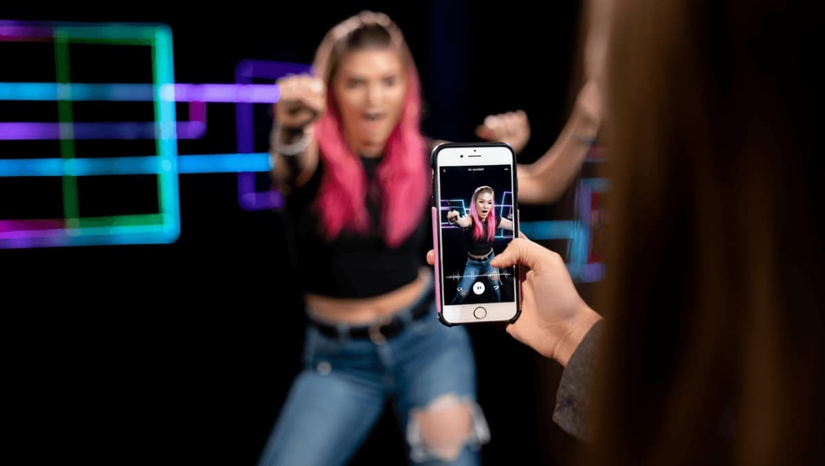 Korn Goes Viral After TikTok Finds Out ‘Freak on a Leash’ Syncs Perfectly With Pop Song Choreography