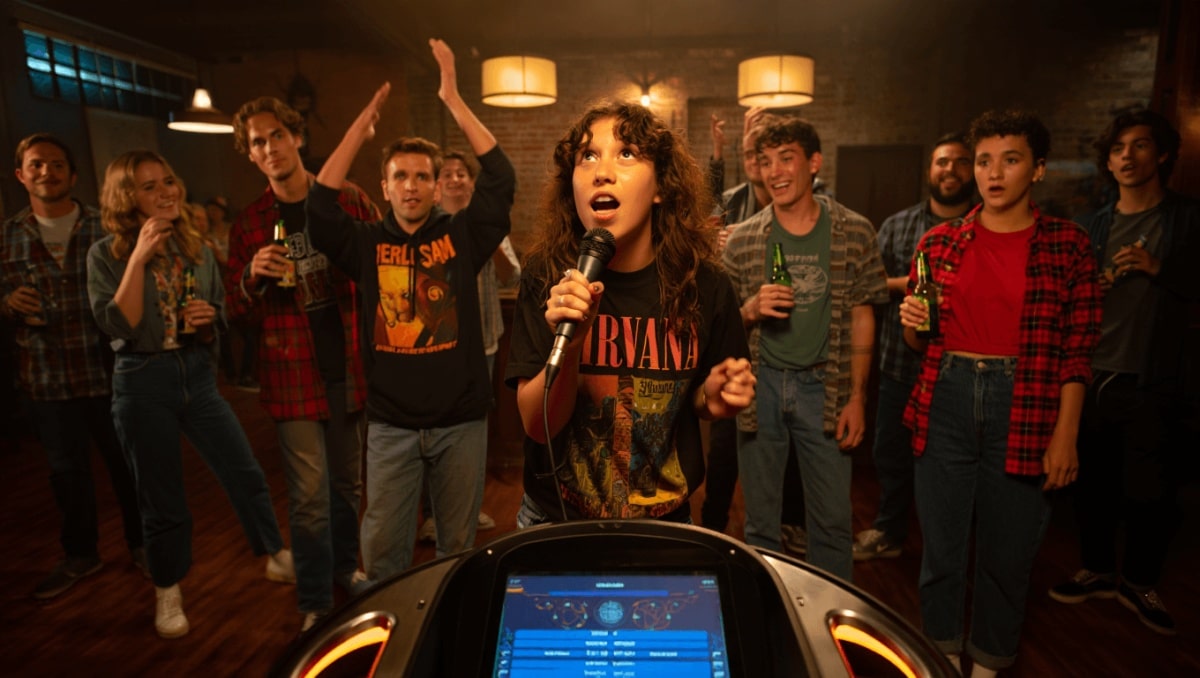 4 Grunge Songs From the 90s You Can Sing at Karaoke That Won’t Kill the Vibe