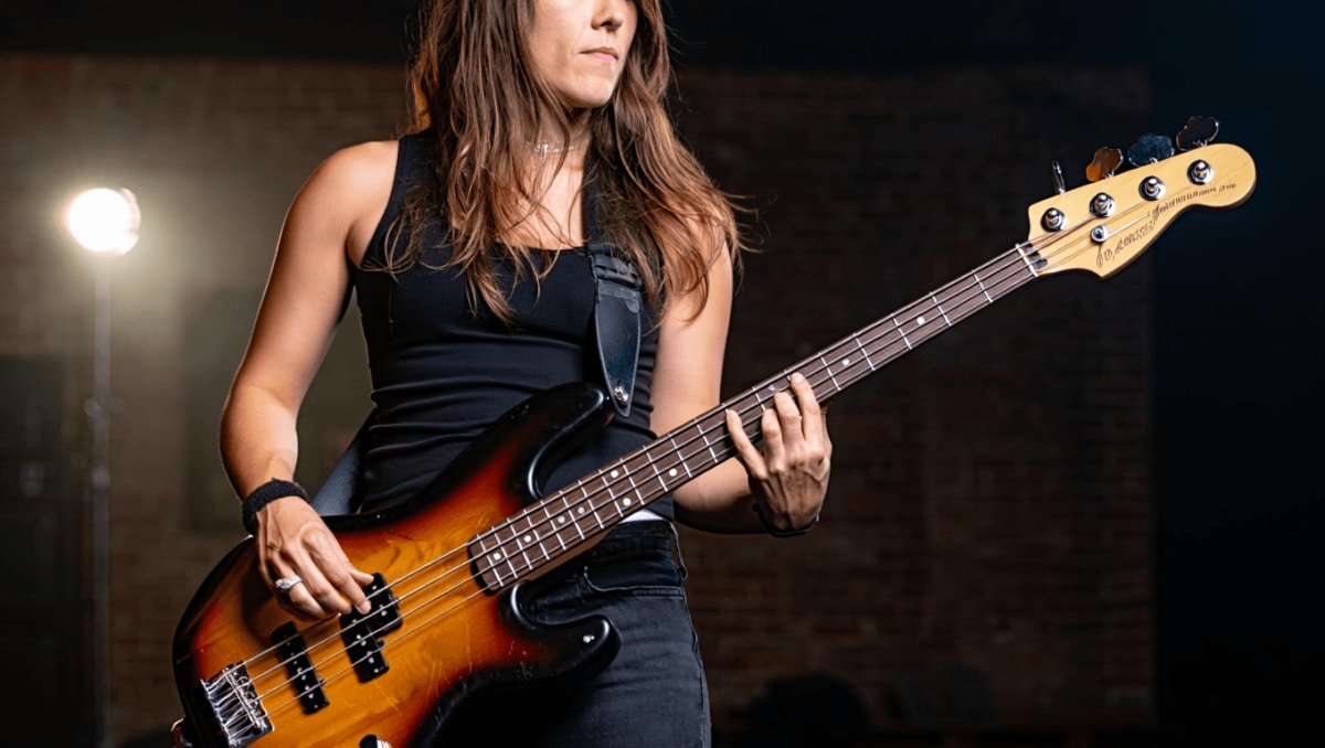 4 of Kristen Pfaff’s Best Bass Lines From Before She Joined Hole