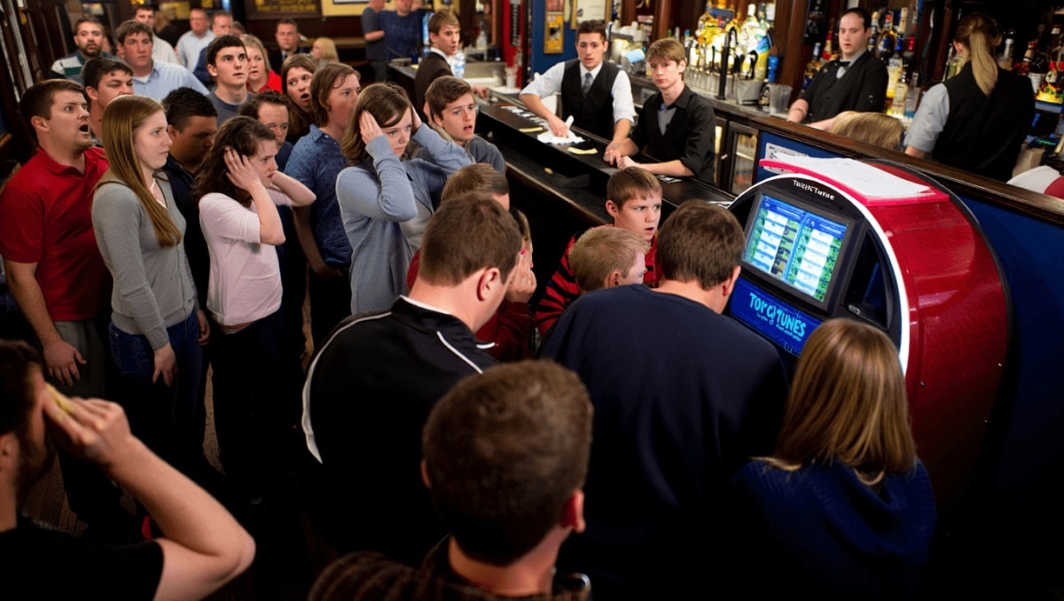 5 More Songs You Should Never Play on The Bar TouchTunes