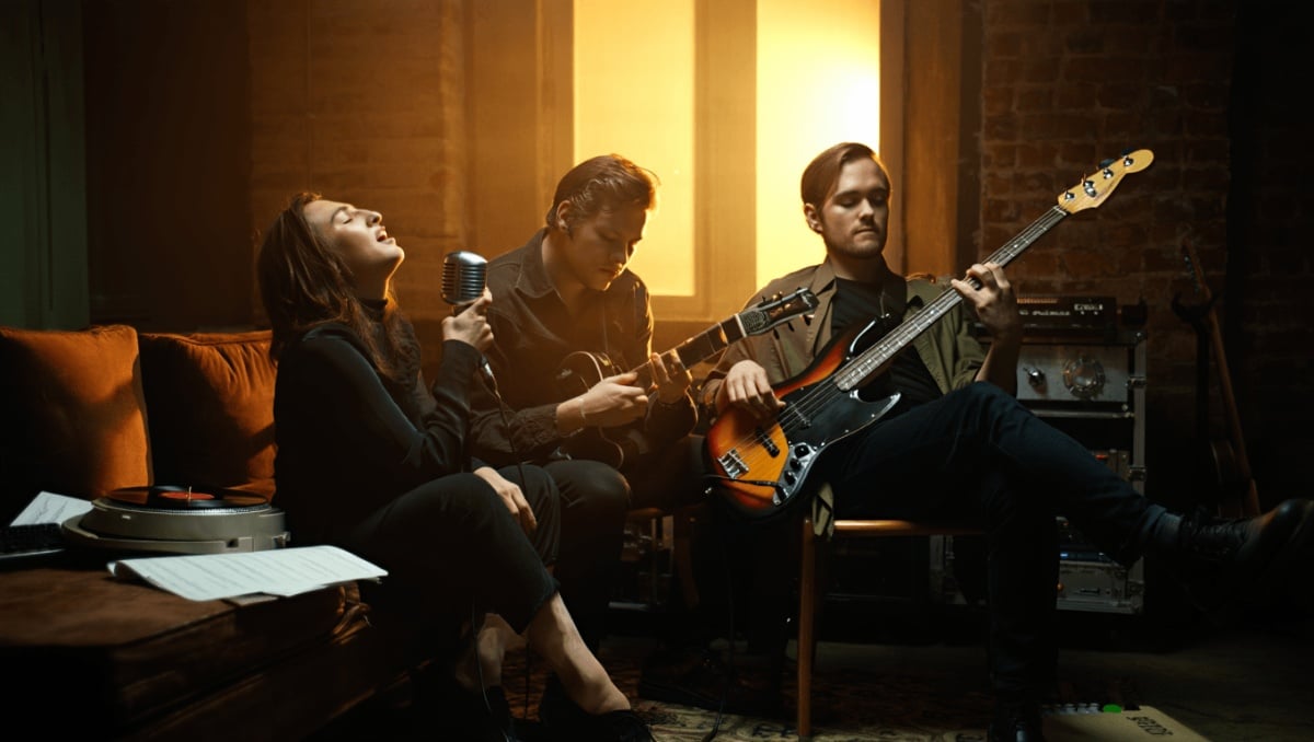 3 Sexy Songs From Alternative Bands That Honestly Don’t Seem That Sexy at First