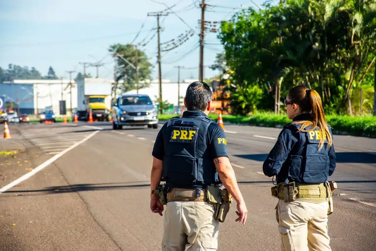 Policia federal y agencias locales monitoreando amenazas en línea y coordinando respuestas de seguridad