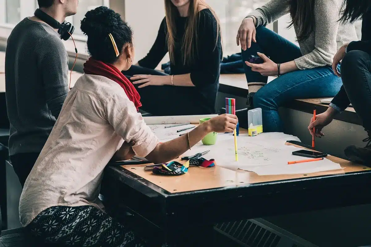 Younger and older women in mentorship conversation and collaboration