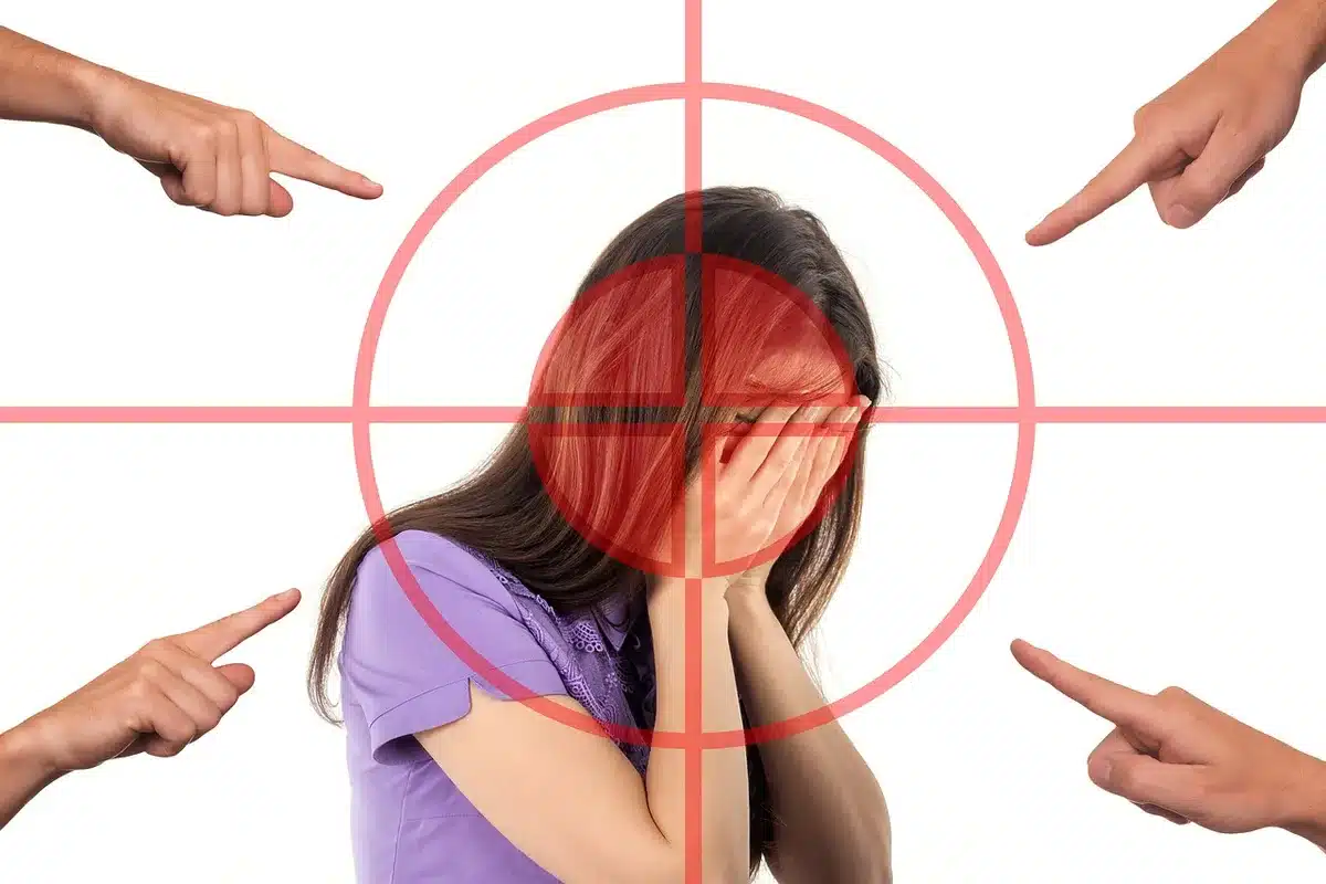 A small anonymous group in discussion to illustrate identity fusion between faith and politics