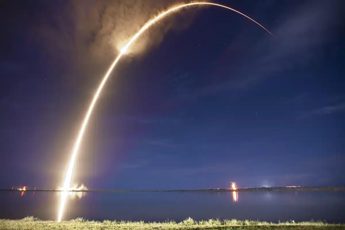 Montage of rocket launch and control room to illustrate the teaser's space visuals