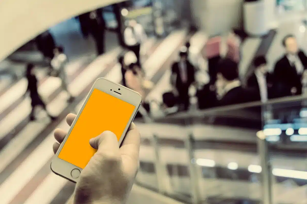Smartphone screen showing a fundraising email urging donations