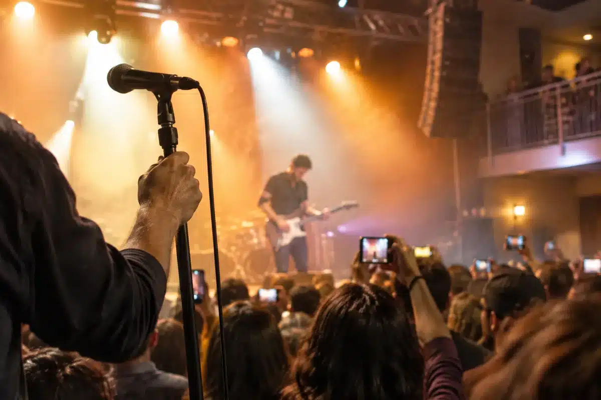 Hayley Williams teases steamy Beyoncé cover at Houston show: watch the moment